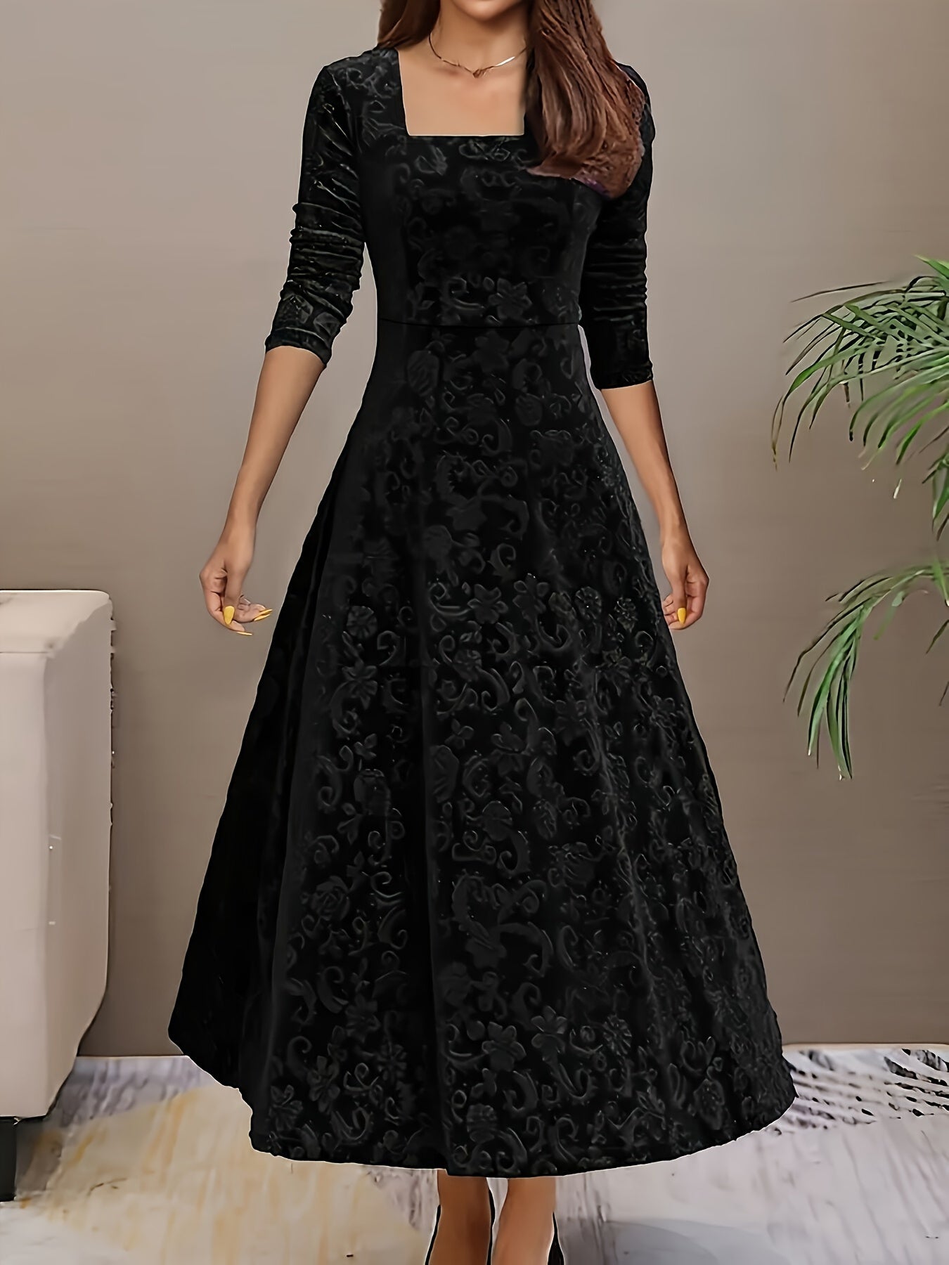 Bethany | Women's Floral Velvet Midi Dress