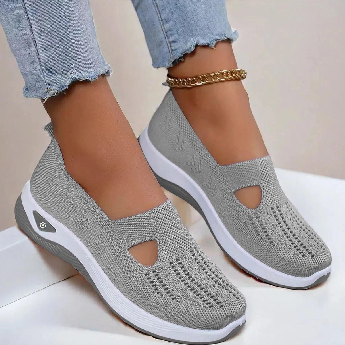 Roberta | Women's Breathable Slip-On Walking Sneakers