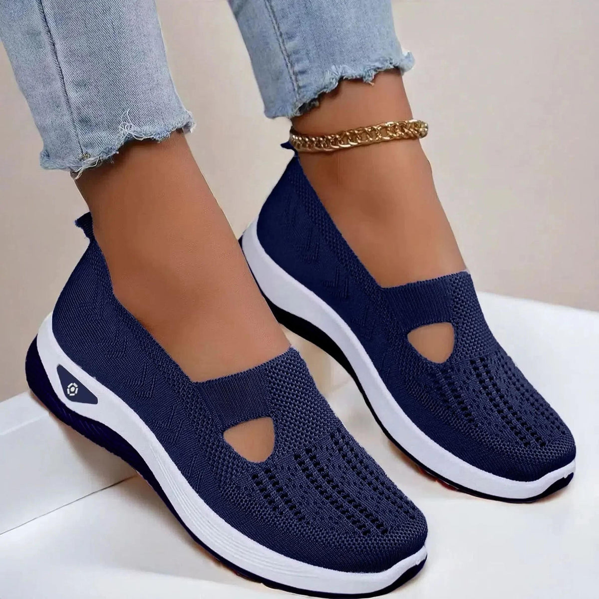 Roberta | Women's Breathable Slip-On Walking Sneakers