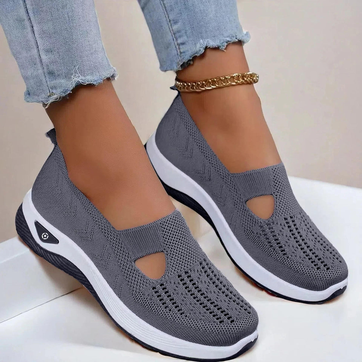 Roberta | Women's Breathable Slip-On Walking Sneakers