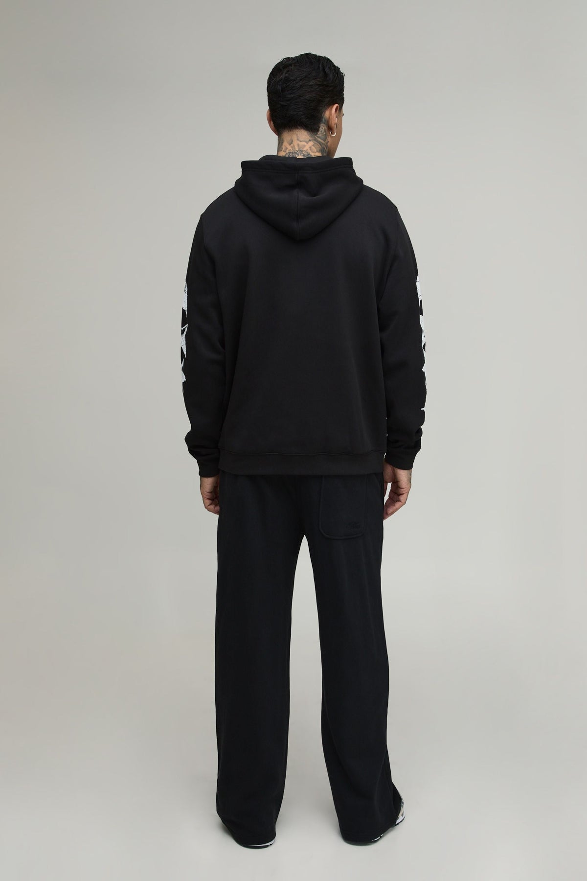 Teresa-Eleanor | Women's Extended-Sleeve Zip Hoodie with Spider Graphic