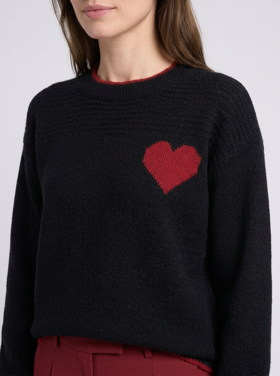 Gwendolyn | Women's Heart-Print Christmas Jumper