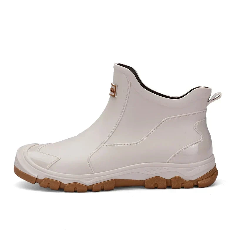Alma-Delia | Women's Lug-Sole Pull-On Ankle Boots