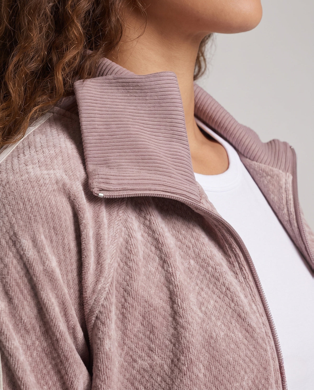Astrid-Genevieve | Women's Oversized Velvet-Effect Bomber Jacket
